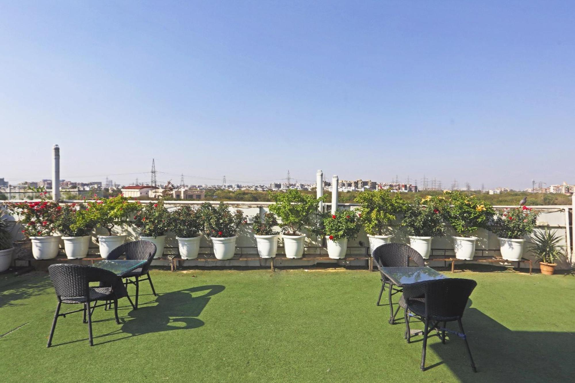 Hotel Aerostar Gold - Opposite Max Healthcare Delhi  Ngoại thất bức ảnh