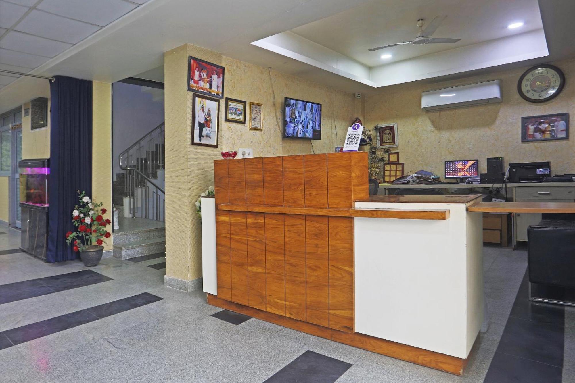 Hotel Aerostar Gold - Opposite Max Healthcare Delhi  Ngoại thất bức ảnh