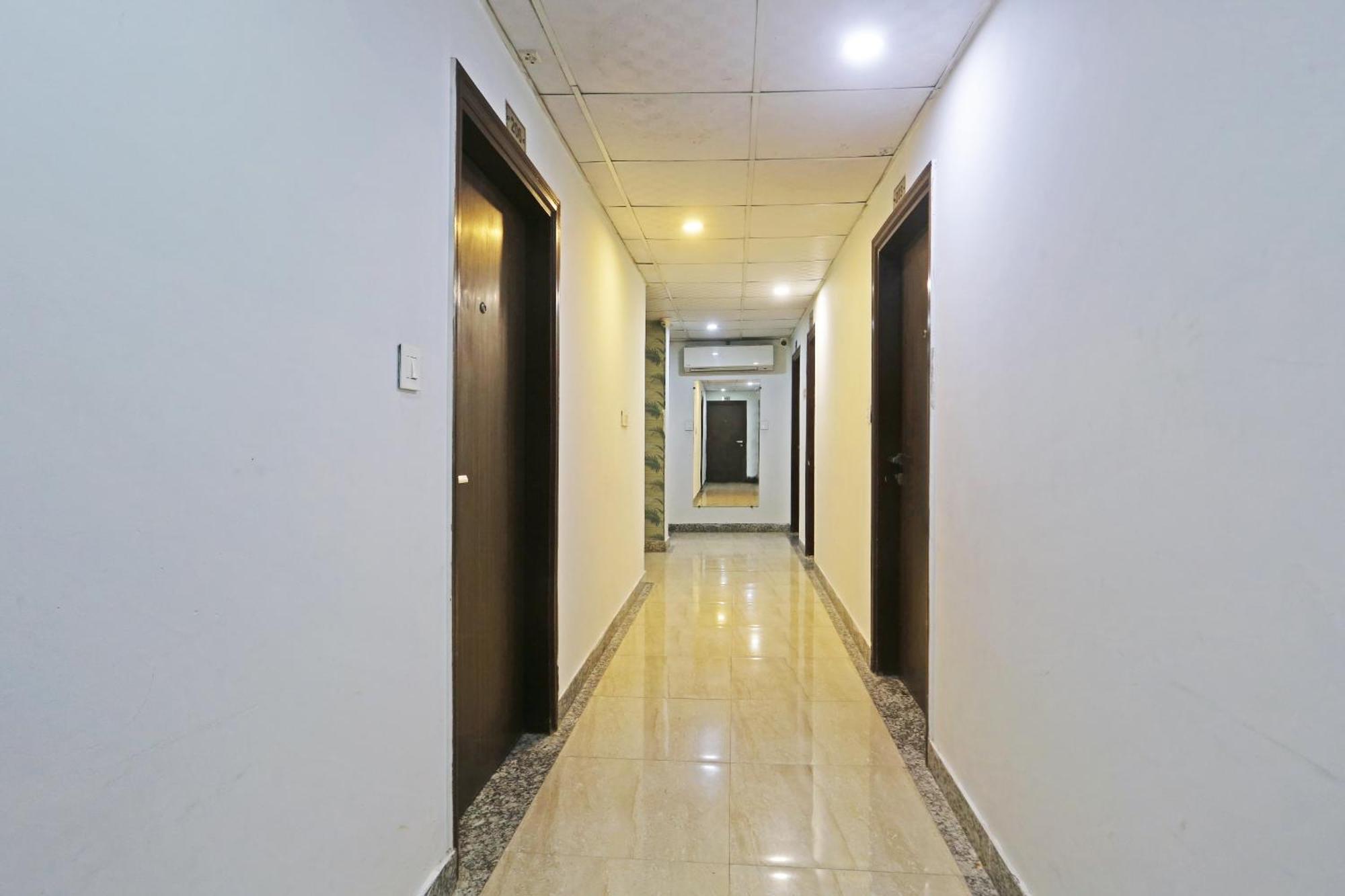 Hotel Aerostar Gold - Opposite Max Healthcare Delhi  Ngoại thất bức ảnh