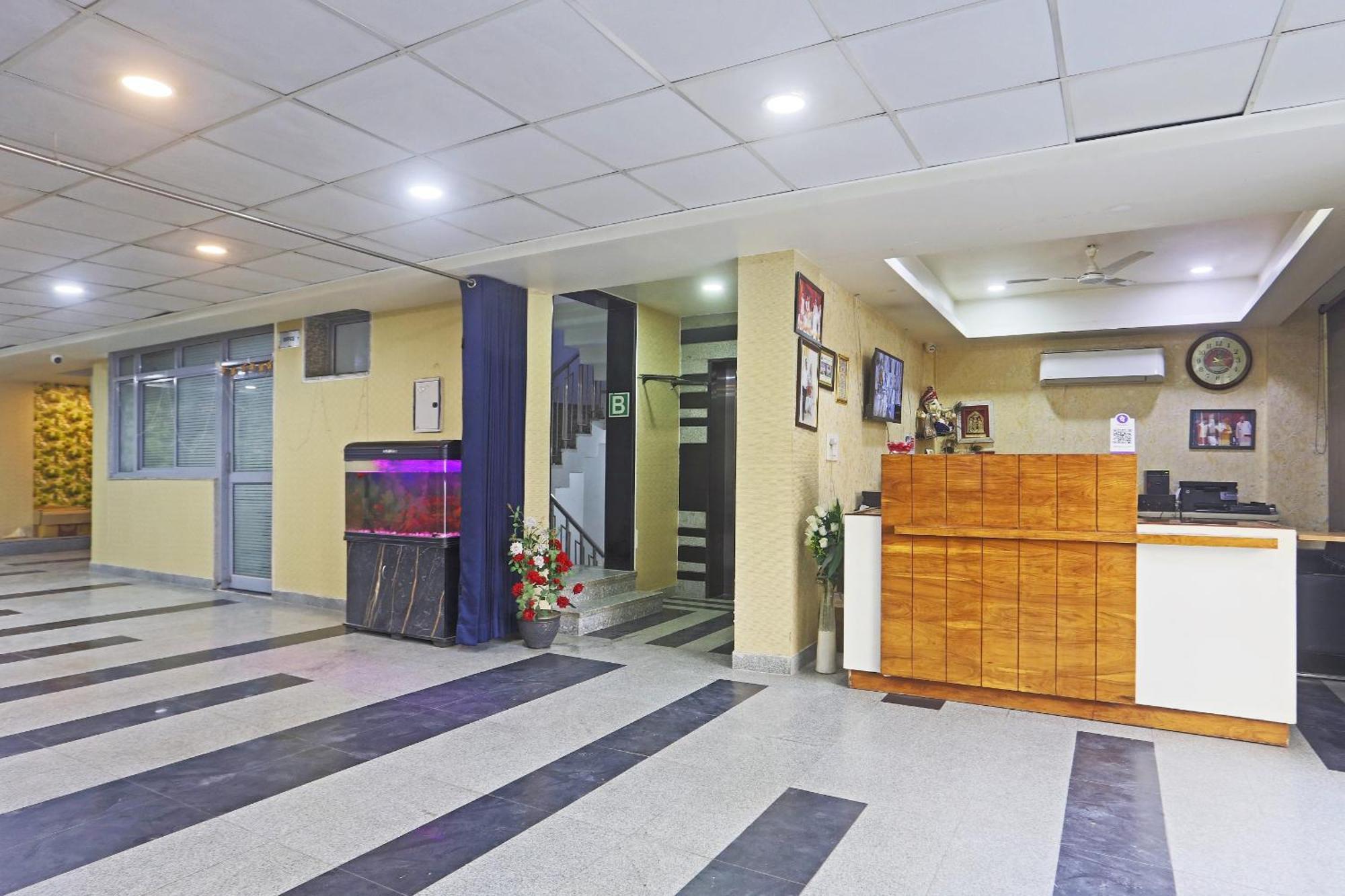 Hotel Aerostar Gold - Opposite Max Healthcare Delhi  Ngoại thất bức ảnh
