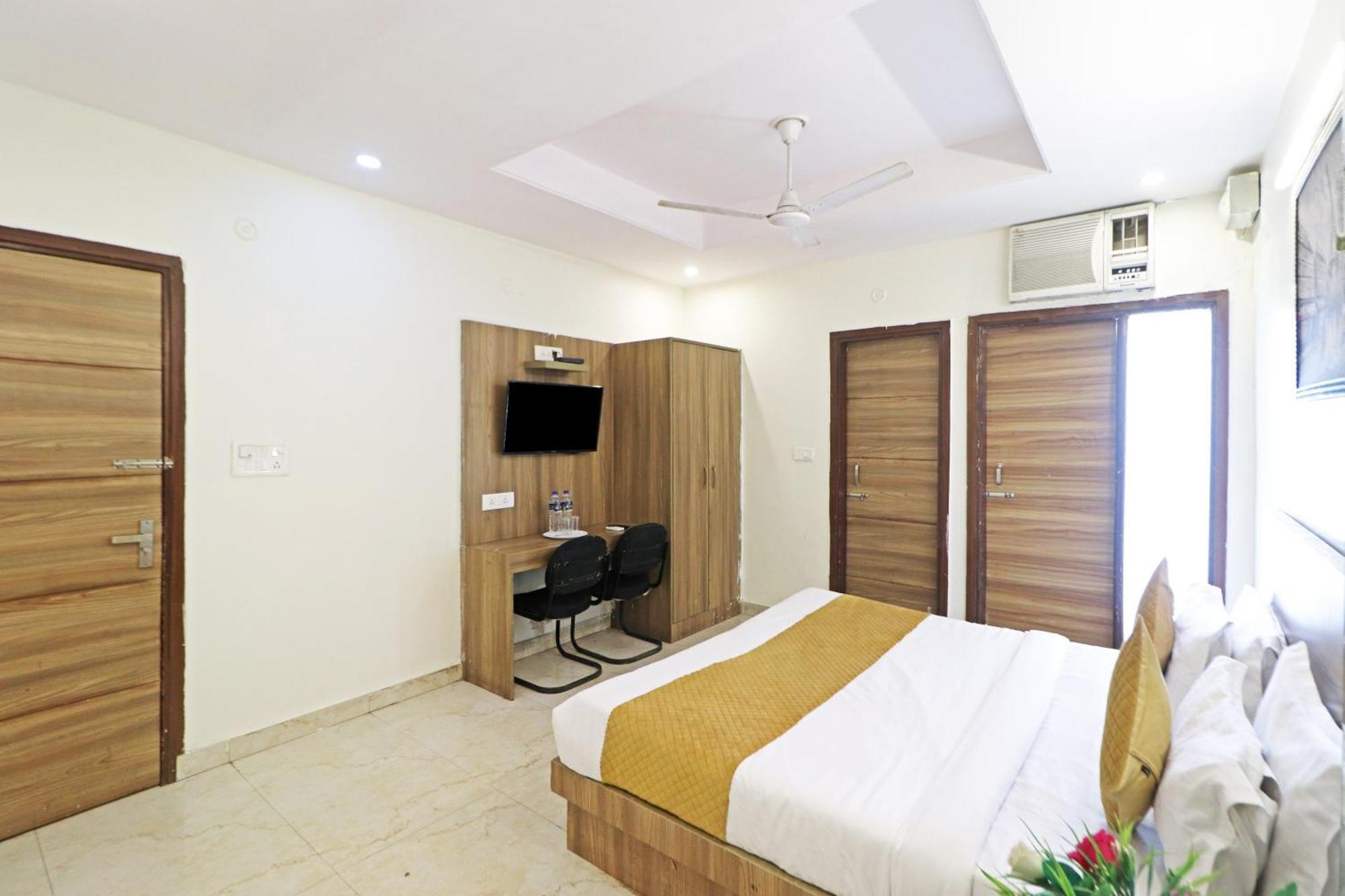 Hotel Aerostar Gold - Opposite Max Healthcare Delhi  Ngoại thất bức ảnh