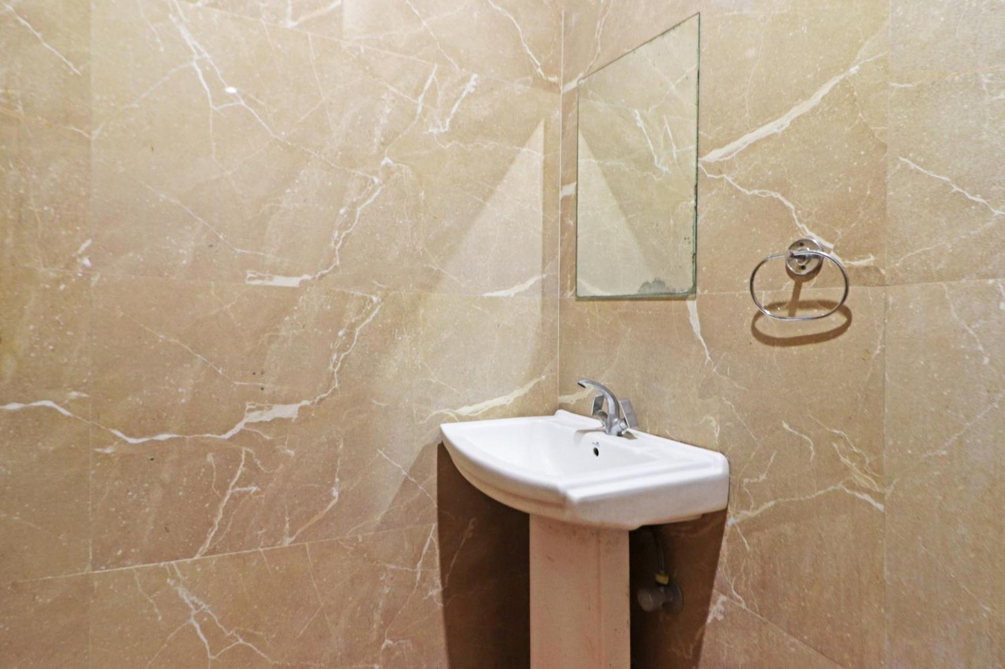 Hotel Aerostar Gold - Opposite Max Healthcare Delhi  Ngoại thất bức ảnh